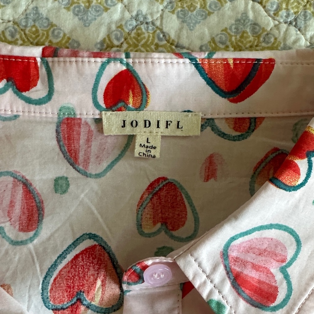 JODIFL Heart Patterned Button-Up Shirt - Picture 2 of 15